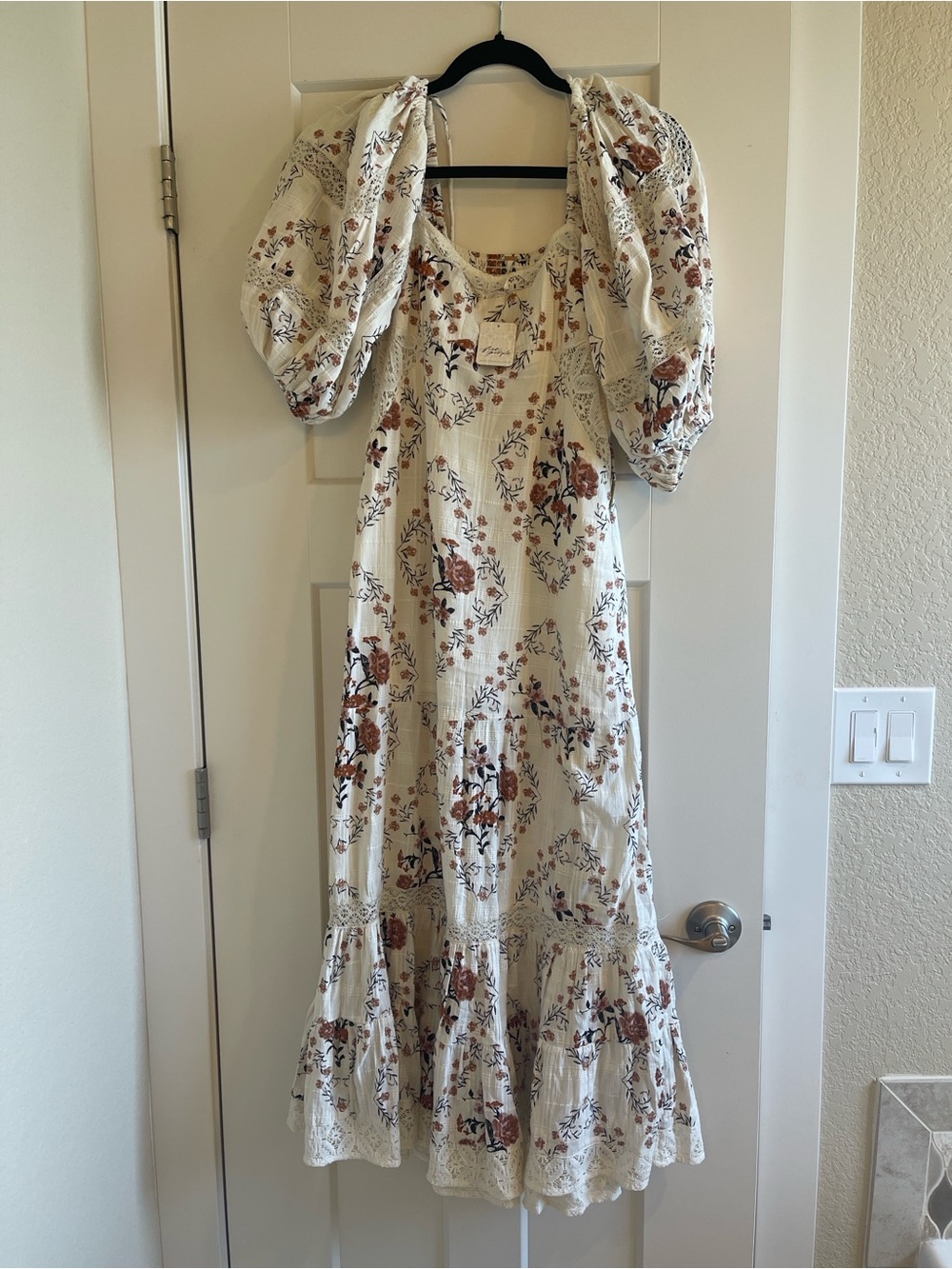 NWT!! Free People Cream Floral Maxi Dress - XS
